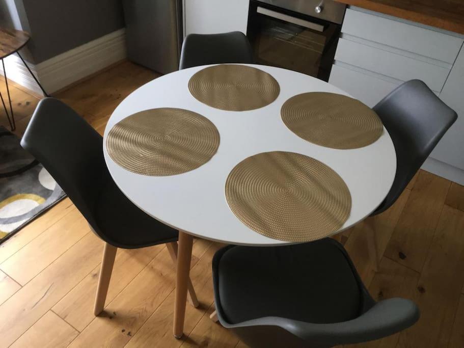 Stylish 2 Bed Apart In The Heart Of North Norfolk 노스월셤 외부 사진