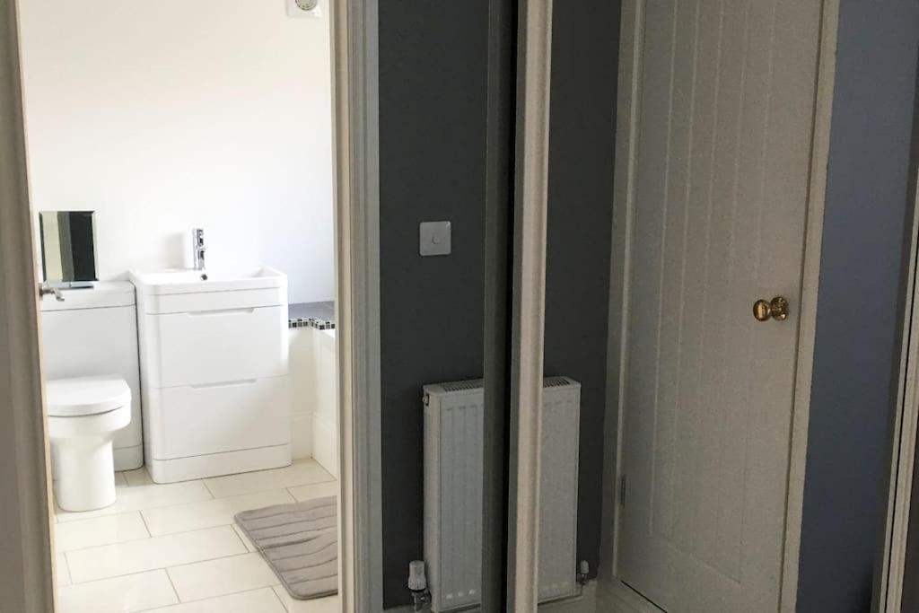 Stylish 2 Bed Apart In The Heart Of North Norfolk 노스월셤 외부 사진