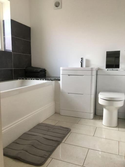 Stylish 2 Bed Apart In The Heart Of North Norfolk 노스월셤 외부 사진